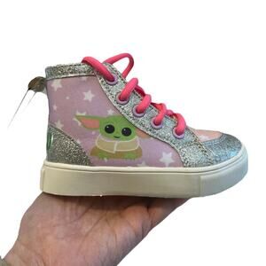 Star Wars High Top Sneakers Little / Big Girls Size 9 Mandalorian Baby Yoda New